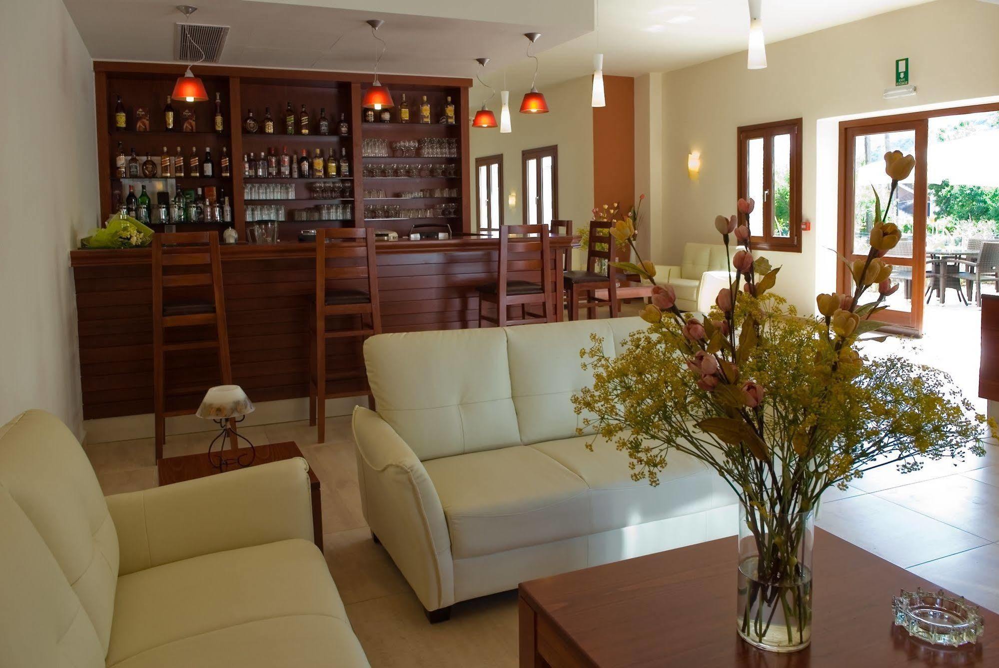 Syia Hotel Soúgia Esterno foto
